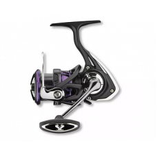 Катушка безынерционная Daiwa 18 Prorex X LT 2000 10608-200